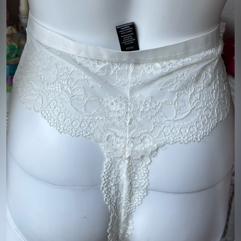Rene Rofe One Piece Bodysuit Lacey and Sheer Nighty in white color Size 1X/2X - Picture 8 of 10